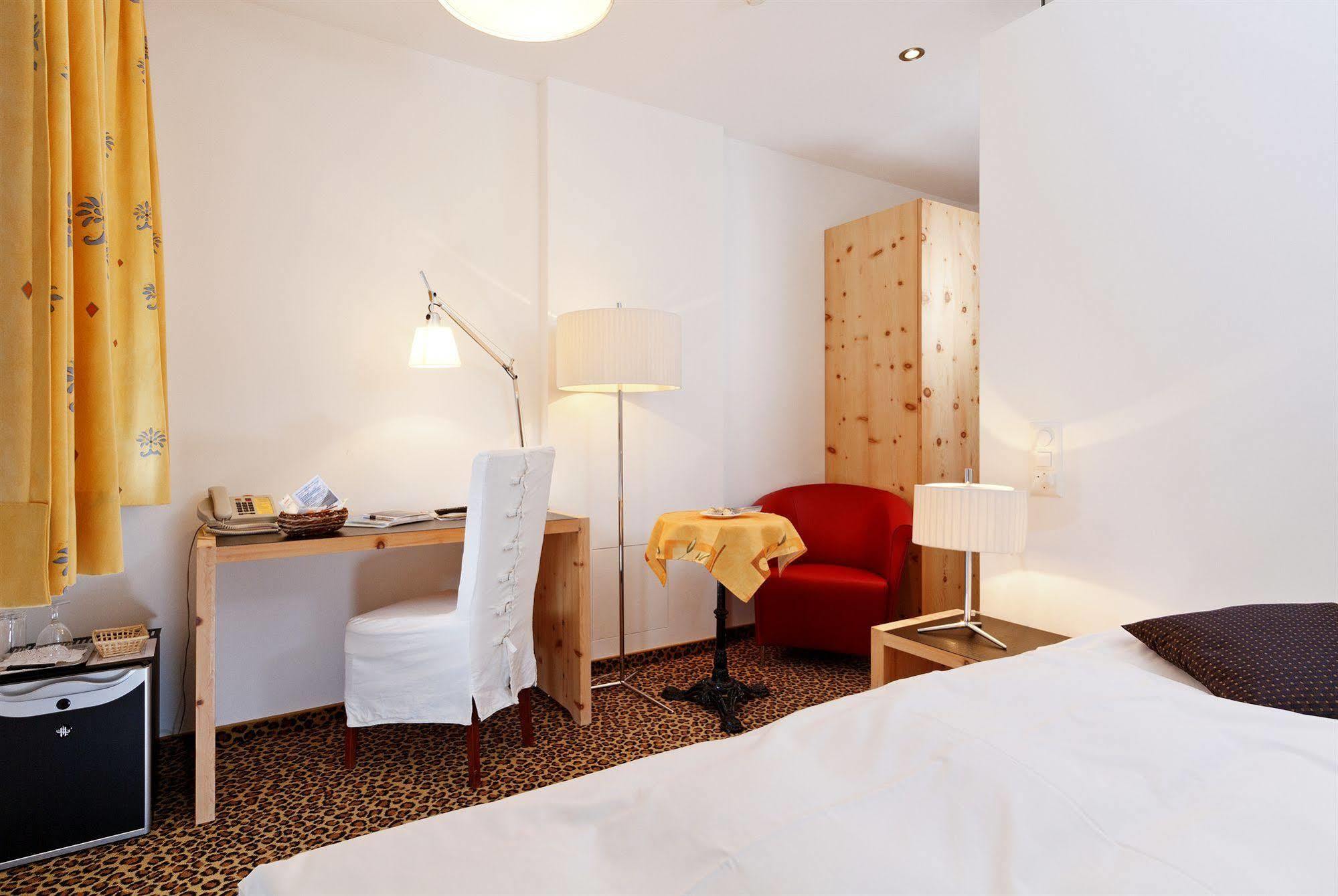 Schweizerhaus Swiss Quality Hotel Maloja Kültér fotó