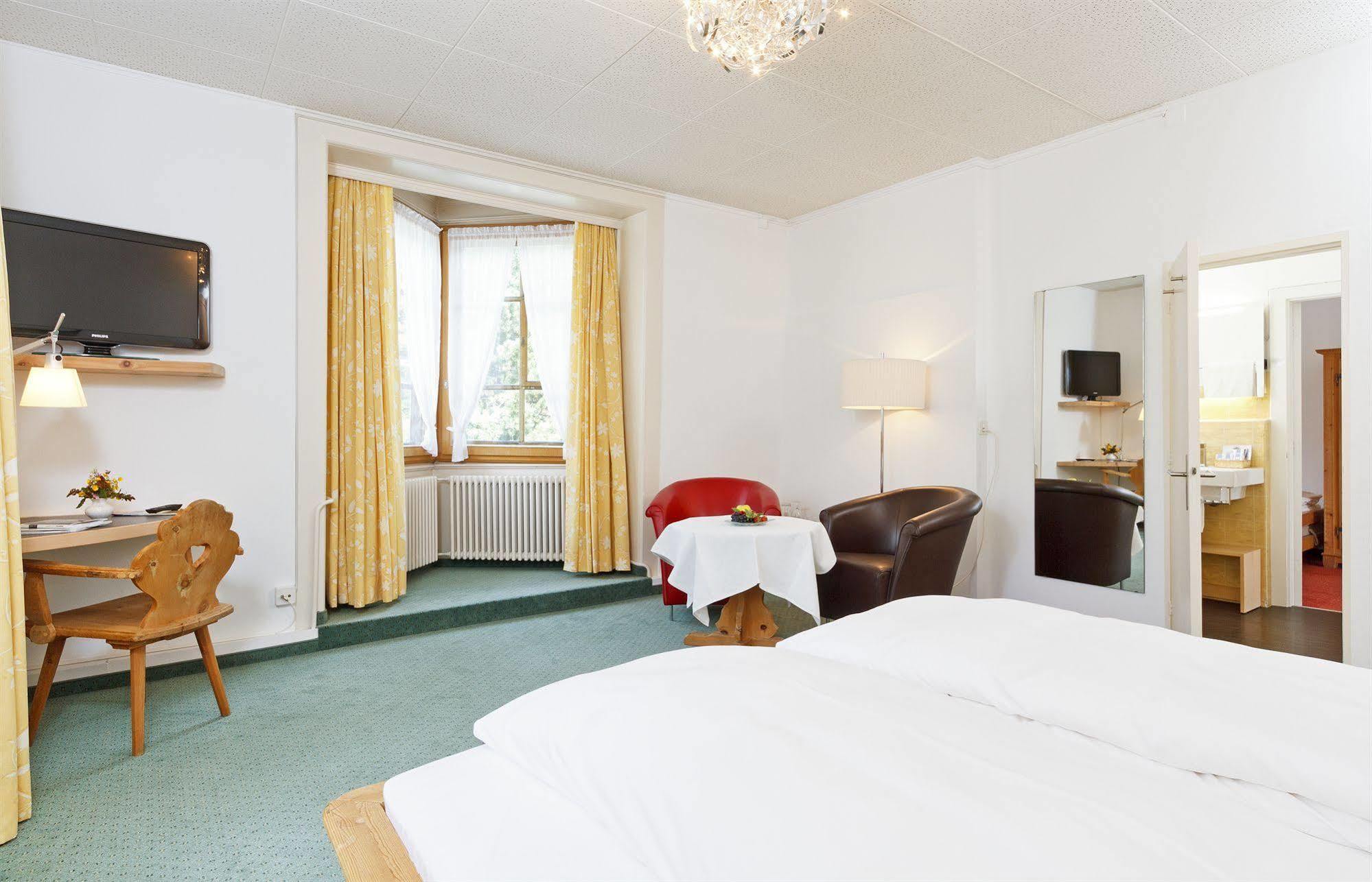 Schweizerhaus Swiss Quality Hotel Maloja Kültér fotó